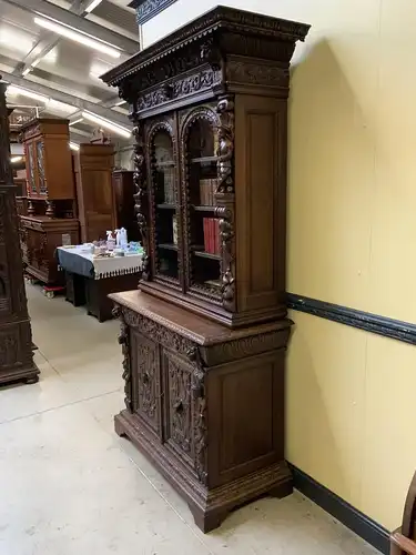 Antikes monumentales neorenaissance Prunk Buffet, Bücherschrank - Lief. mögl.!