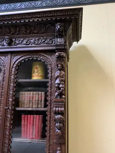 Antikes monumentales neorenaissance Prunk Buffet, Bücherschrank - Lief. mögl.!