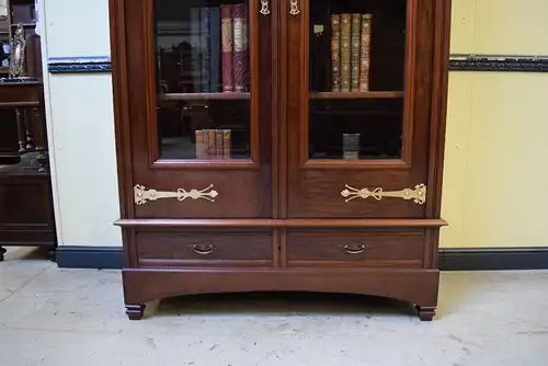 Antike imposante Jugendstil Vitrine, Bücherschrank Art Nouveau Lieferung möglich