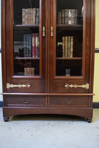 Antike imposante Jugendstil Vitrine, Bücherschrank Art Nouveau Lieferung möglich