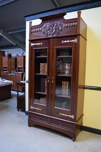 Antike imposante Jugendstil Vitrine, Bücherschrank Art Nouveau Lieferung möglich