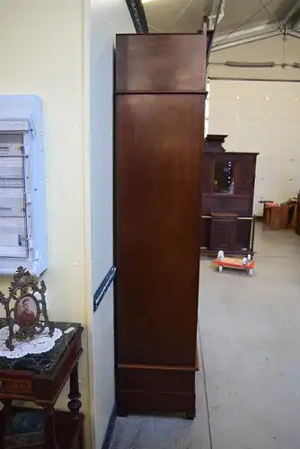 Antike imposante Jugendstil Vitrine, Bücherschrank Art Nouveau Lieferung möglich