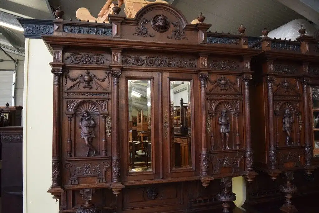 Sensationelles neorenaissance Säulen Nußbaum Aufsatz Buffet,  Lieferung möglich! 1