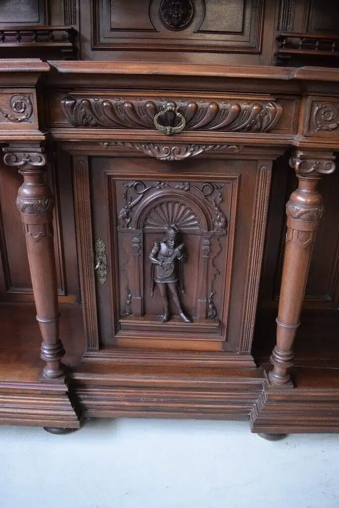 Sensationelles neorenaissance Säulen Nußbaum Aufsatz Buffet,  Lieferung möglich! 6