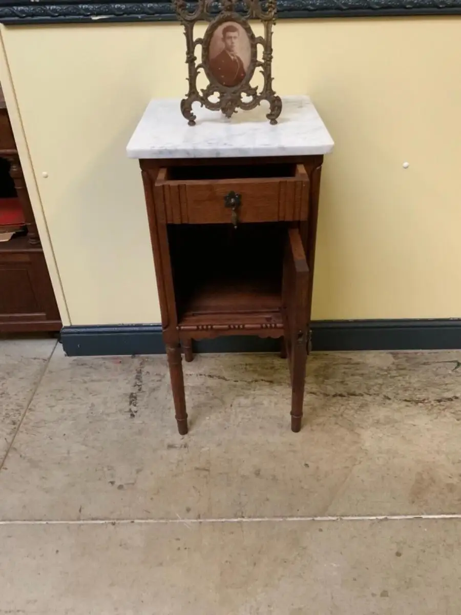 Antiker Jugendstil Nachtschrank, Vertiko -Lieferung möglich! 10