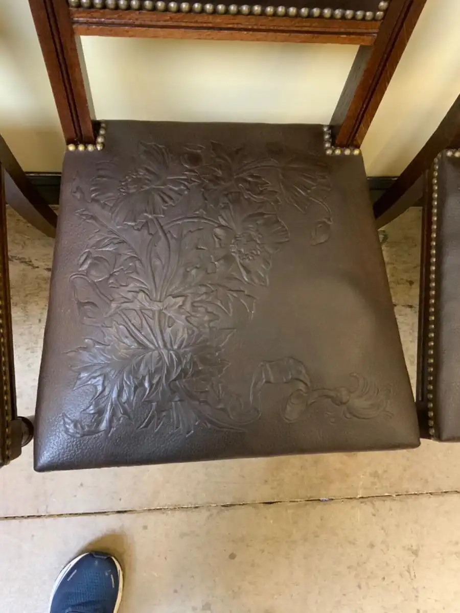 6 antike Jugendstil Stühle mit floralem Prägeleder - Lieferung möglich! 17