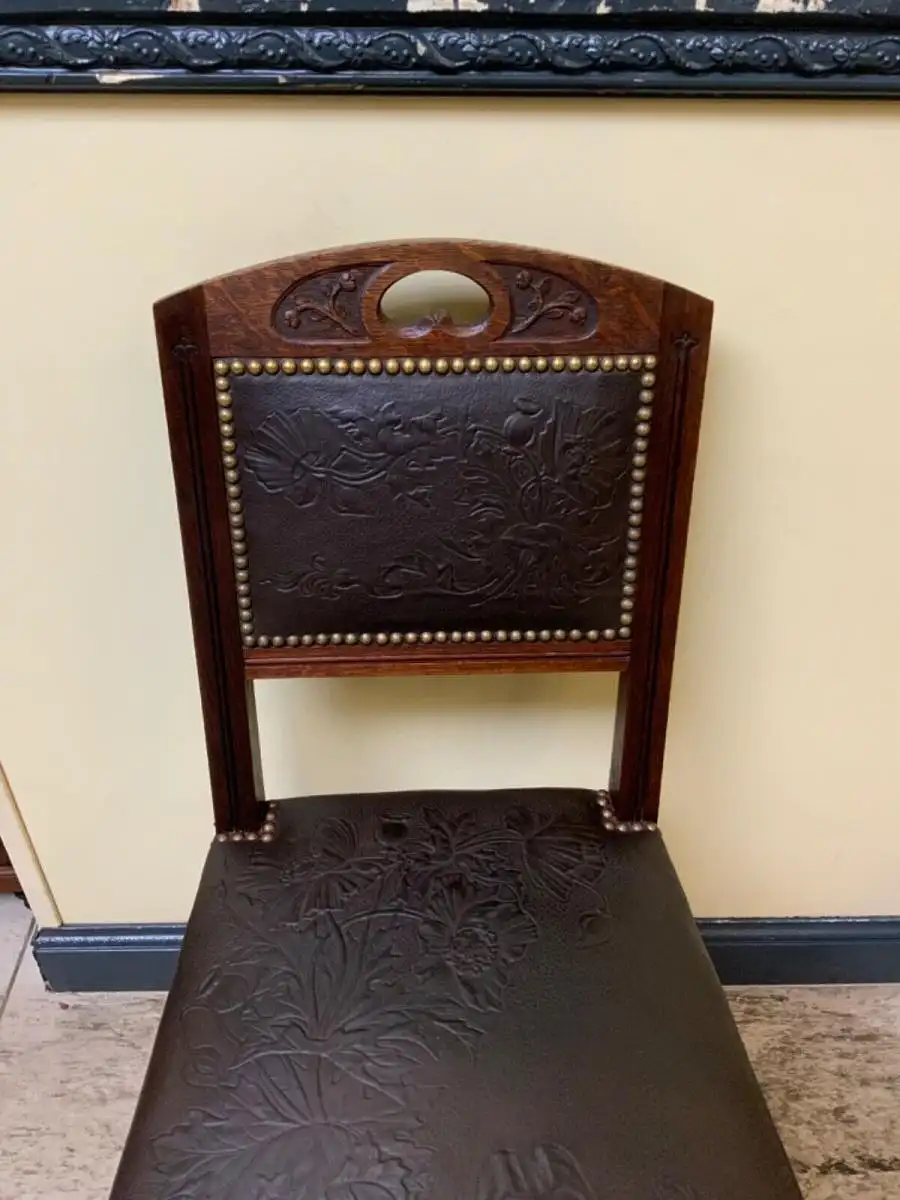 6 antike Jugendstil Stühle mit floralem Prägeleder - Lieferung möglich! 2