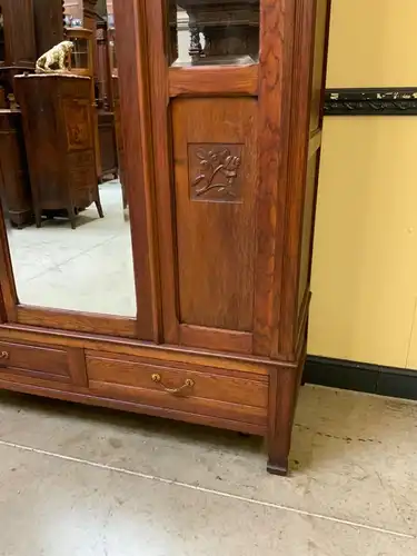 Antiker Jugendstil Kleiderschrank - Traumhaft  - Lieferung möglich!