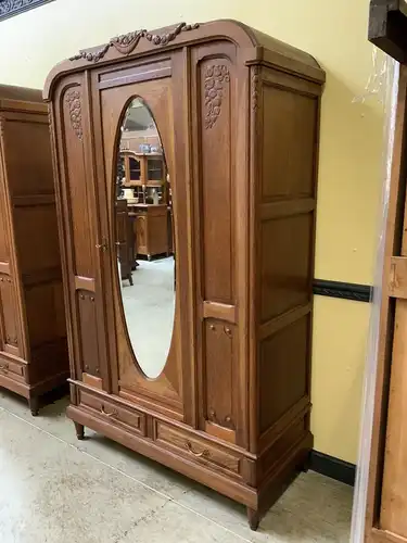 Antiker Jugendstil Kleiderschrank und Wäscheschrank - Lieferung möglich!