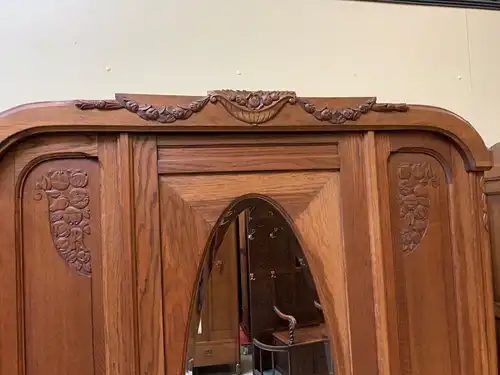 Antiker Jugendstil Kleiderschrank und Wäscheschrank - Lieferung möglich!