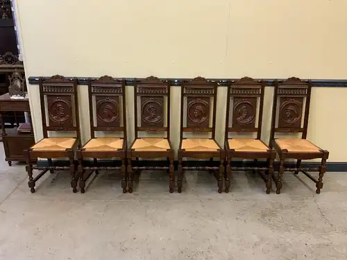 6 antike hohe traumhaft schöne Bretonische Stühle - Lieferung möglich!