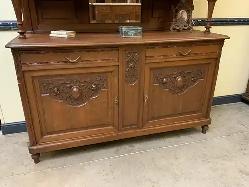 Antikes traumhaft schönes breites Jugendstil Buffet, - Lieferung möglich!