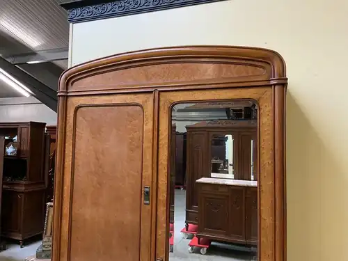 Antiker Jugendstil Geschirrschrank, Wäscheschrank, - Lieferung möglich!