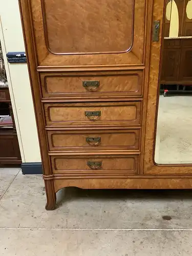 Antiker Jugendstil Geschirrschrank, Wäscheschrank, - Lieferung möglich!