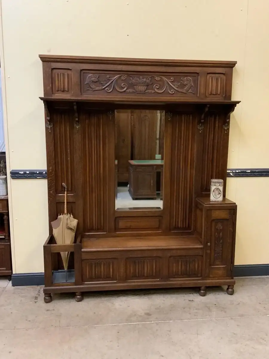 Antike Neorenaissance Garderobe mit Schrank und Truhenbank- Lieferung möglich! 0