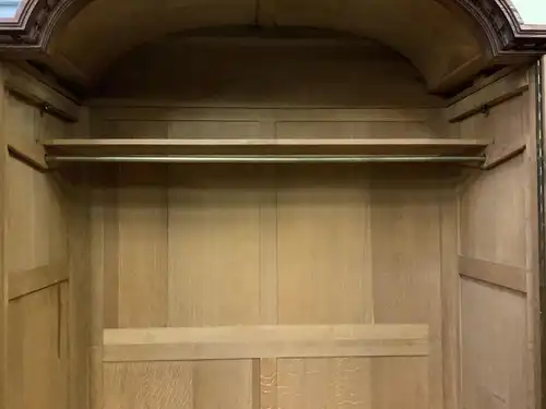 Antiker imposanter Jugendstil Kleiderschrank mit Wäschefach - Lieferung möglich!