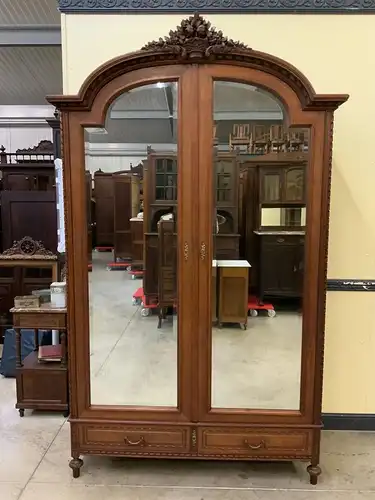 Antiker imposanter Jugendstil Kleiderschrank mit Wäschefach - Lieferung möglich!