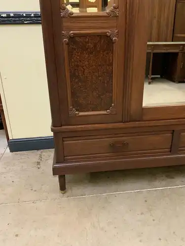 Antiker Art Deco Kleiderschrank - Traumhaft schön  - Lieferung möglich!