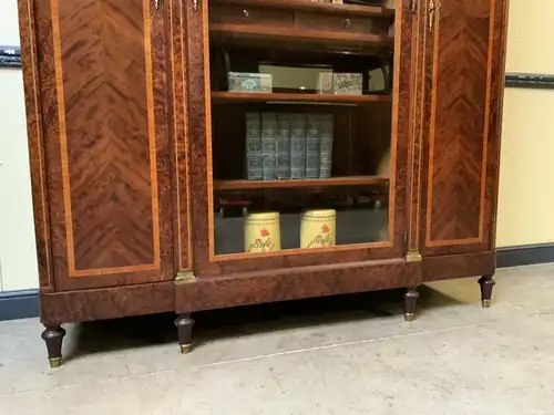 Antiker sensationeller Jugendstil Bücherschrank, Vitrine - Lieferung möglich!