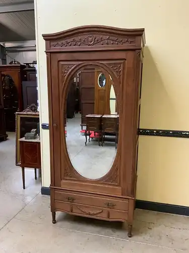 Antiker Jugendstil Kleiderschrank - Traumhaft schön - Lieferung möglich!