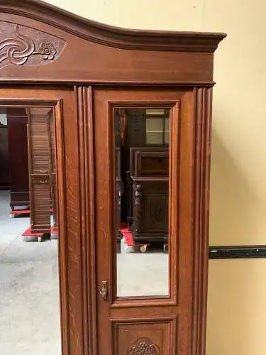 Antiker Jugendstil Kleiderschrank - Traumhaft -  Lieferung möglich!