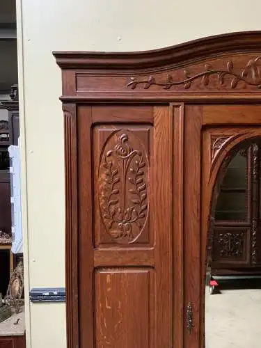 Antiker Jugendstil Kleiderschrank - Traumhaft -  Lieferung möglich!