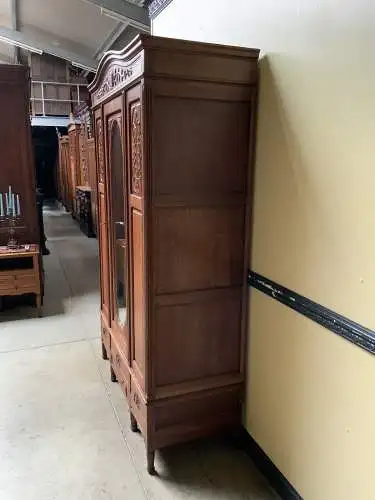 Antiker Jugendstil Kleiderschrank - Traumhaft -  Lieferung möglich!