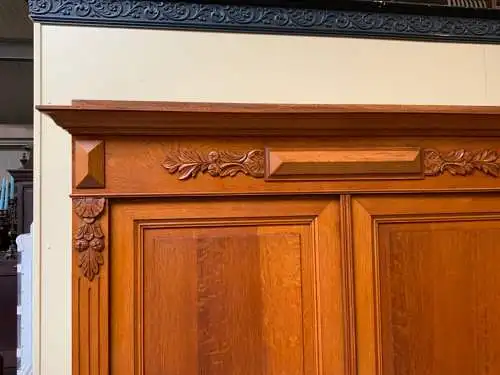 Antiker Jugendstil Kleiderschrank, Traumhaft - Lieferung möglich!