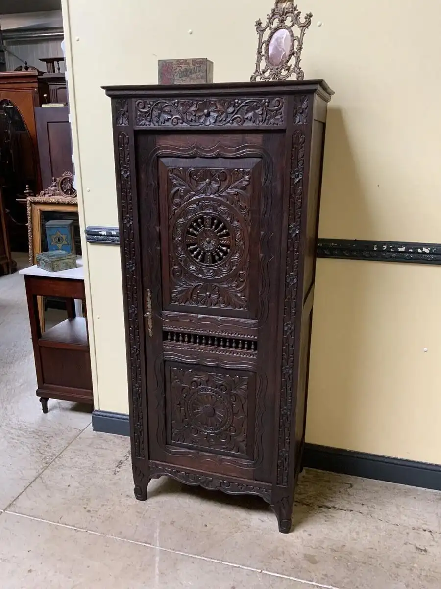 Antiker bretonischer Geschirrschrank, Vertiko, Traumhaft - Lieferung möglich! 4