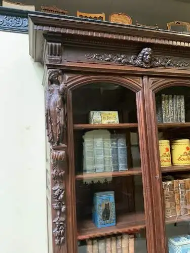 Antiker imposanter Neorenaissance Bücherschrank, Vitrine - Lieferung möglich!