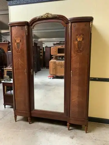 Antiker Jugendstil Geschirrschrank, Wäscheschrank  traumhaft- Lieferung möglich!