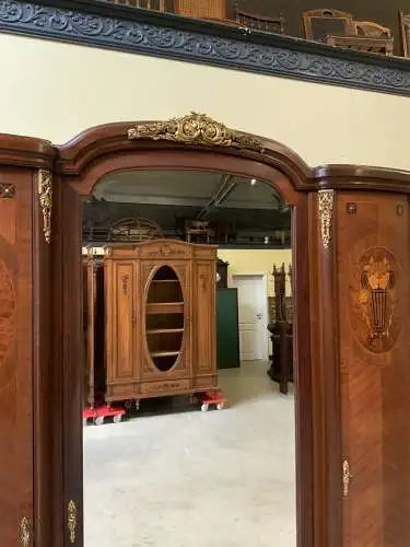 Antiker Jugendstil Geschirrschrank, Wäscheschrank  traumhaft- Lieferung möglich!