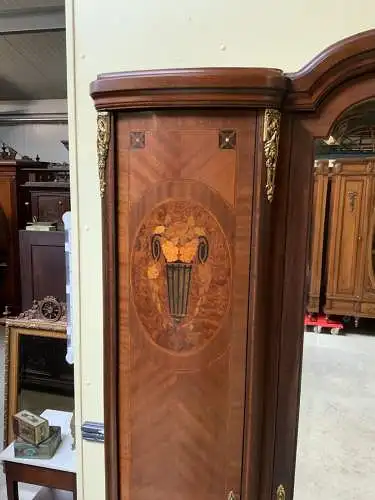 Antiker Jugendstil Geschirrschrank, Wäscheschrank  traumhaft- Lieferung möglich!