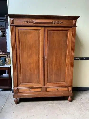 Antiker Jugendstil Kleiderschrank, Traumhaft - Lieferung möglich!