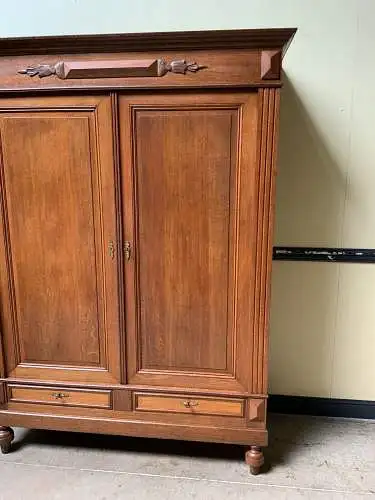 Antiker Jugendstil Kleiderschrank, Traumhaft - Lieferung möglich!