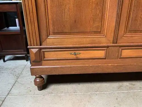 Antiker Jugendstil Kleiderschrank, Traumhaft - Lieferung möglich!