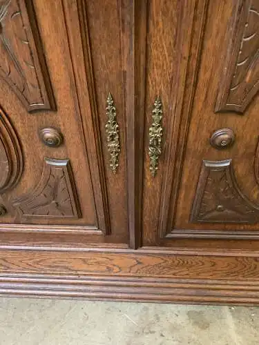 Antikes Gründerzeit Buffet, Henri II, Frankreich  - Lieferung möglich!