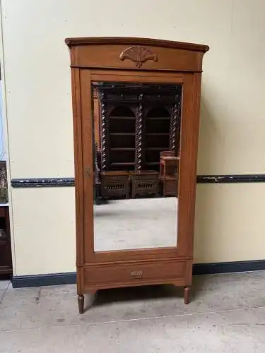 Antiker Jugendstil Wäscheschrank, -   Lieferung möglich!