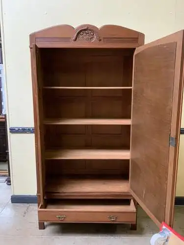 Antiker Jugendstil Wäscheschrank,  traumhaft schön -   Lieferung möglich!