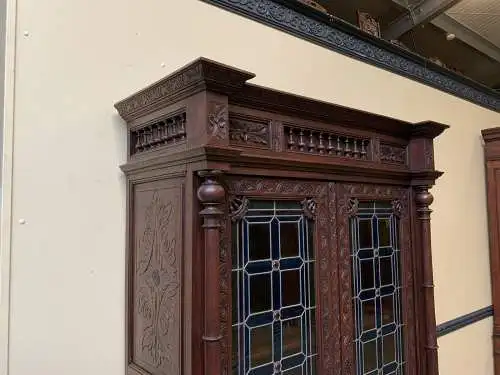 Antike Bretonische Vitrine, Bücherschrank , Traumhaft  -  Lieferung möglich!   