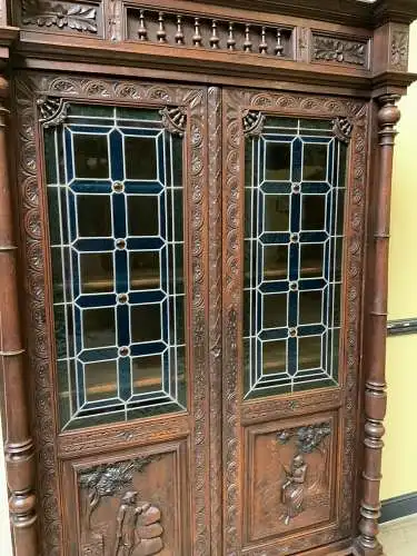 Antike Bretonische Vitrine, Bücherschrank , Traumhaft  -  Lieferung möglich!   