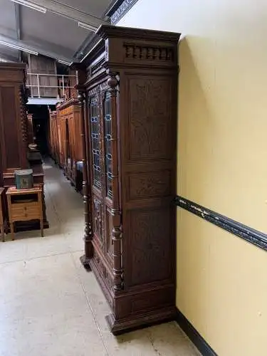 Antike Bretonische Vitrine, Bücherschrank , Traumhaft  -  Lieferung möglich!   