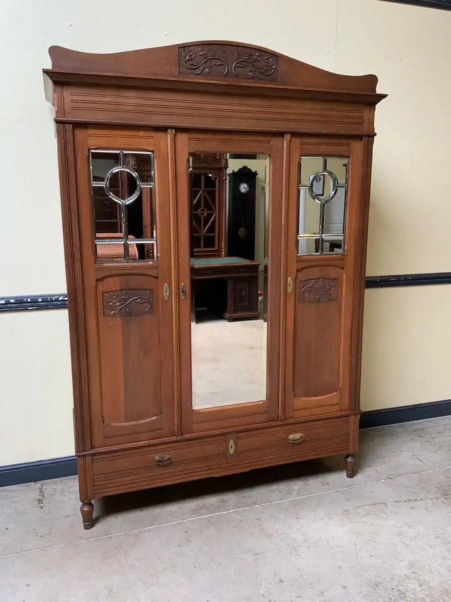 Antiker Jugendstil Kleiderschrank - Traumhaft -  Lieferung möglich! 2