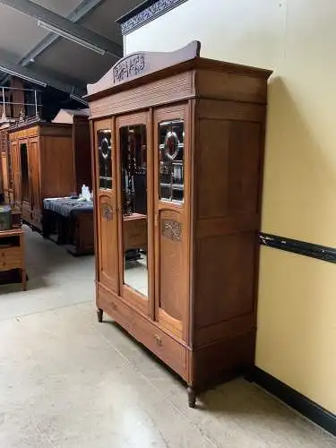 Antiker Jugendstil Kleiderschrank - Traumhaft -  Lieferung möglich!