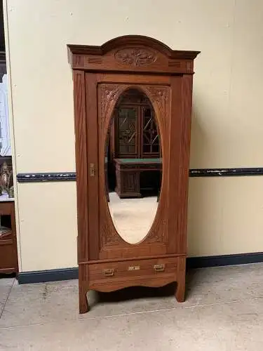 Antiker Jugendstil Wäscheschrank, -   Lieferung möglich!