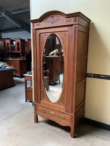 Antiker Jugendstil Wäscheschrank, -   Lieferung möglich!