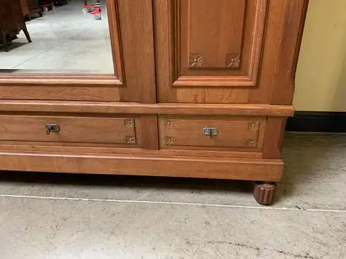 Antiker Jugendstil Kleiderschrank - Traumhaft schön - Lieferung möglich!