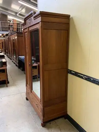 Antiker Jugendstil Wäscheschrank, Kleiderschrank -  Lieferung möglich!