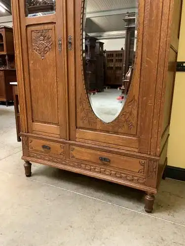 Antiker Jugendstil Wäscheschrank, Kleiderschrank  -   Lieferung möglich!