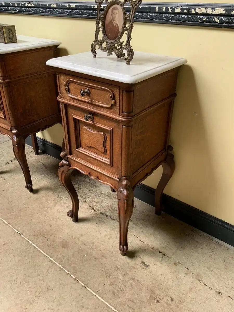 2 Antike Historismus  Vertikos, Nachtschränke, (Louis XV)  - Lieferung möglich! 12